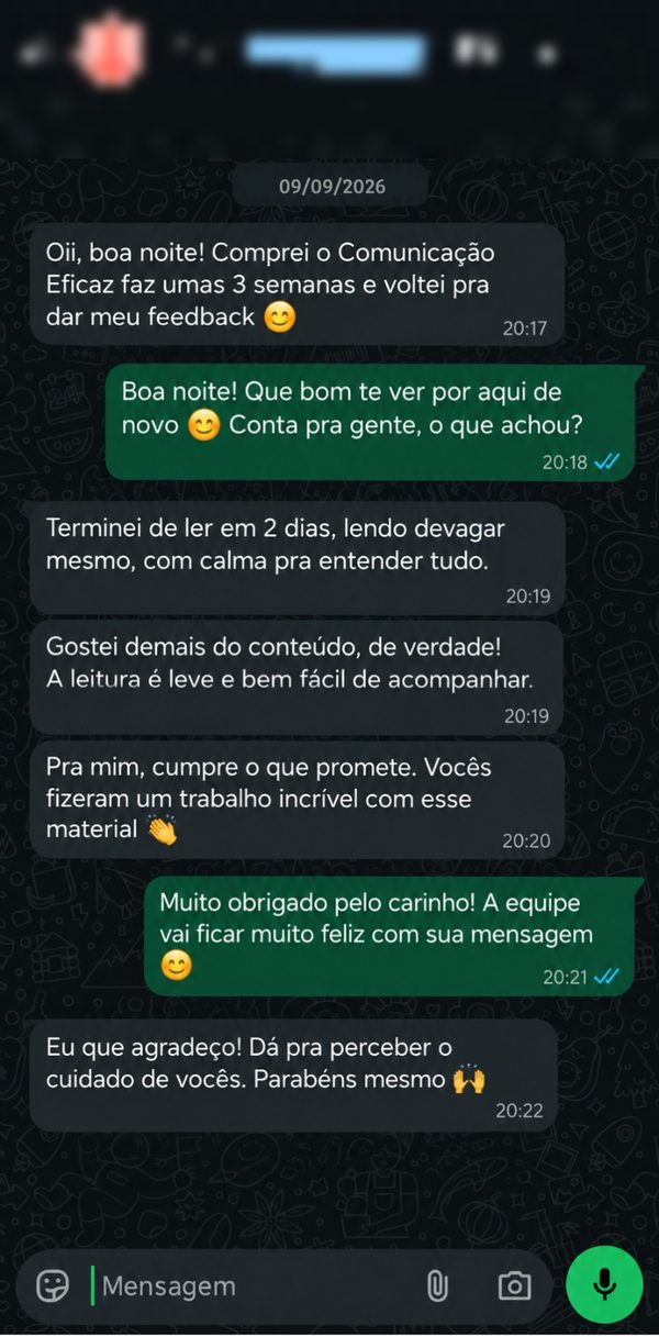 Conversa no WhatsApp: leitor elogia a qualidade do material e a leitura fácil